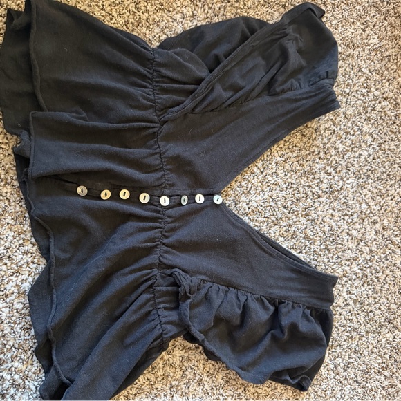 Tops - Black Puff Sleeve Button Front Top